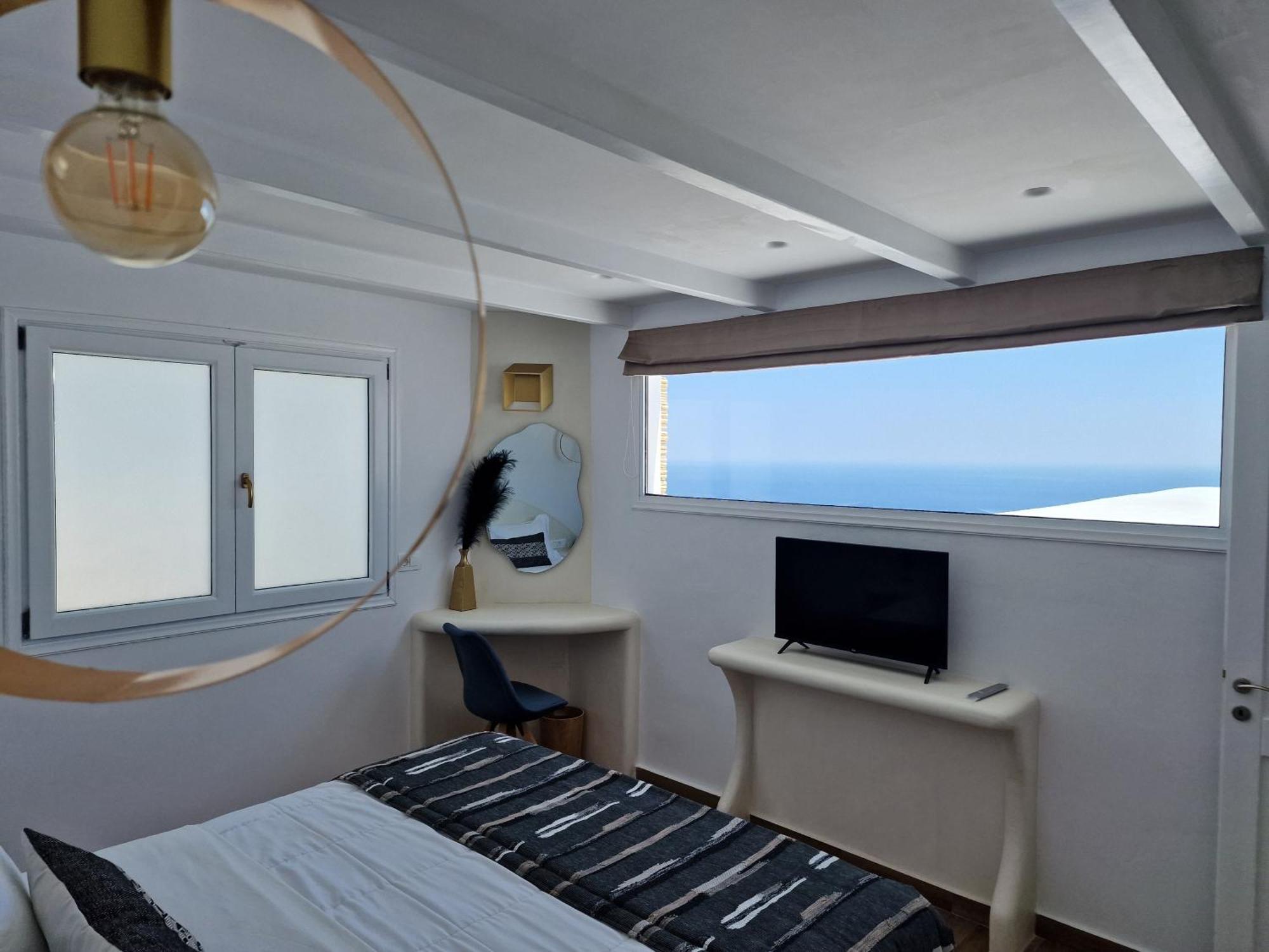 Amerisa Suites & Villa Fíra Kültér fotó