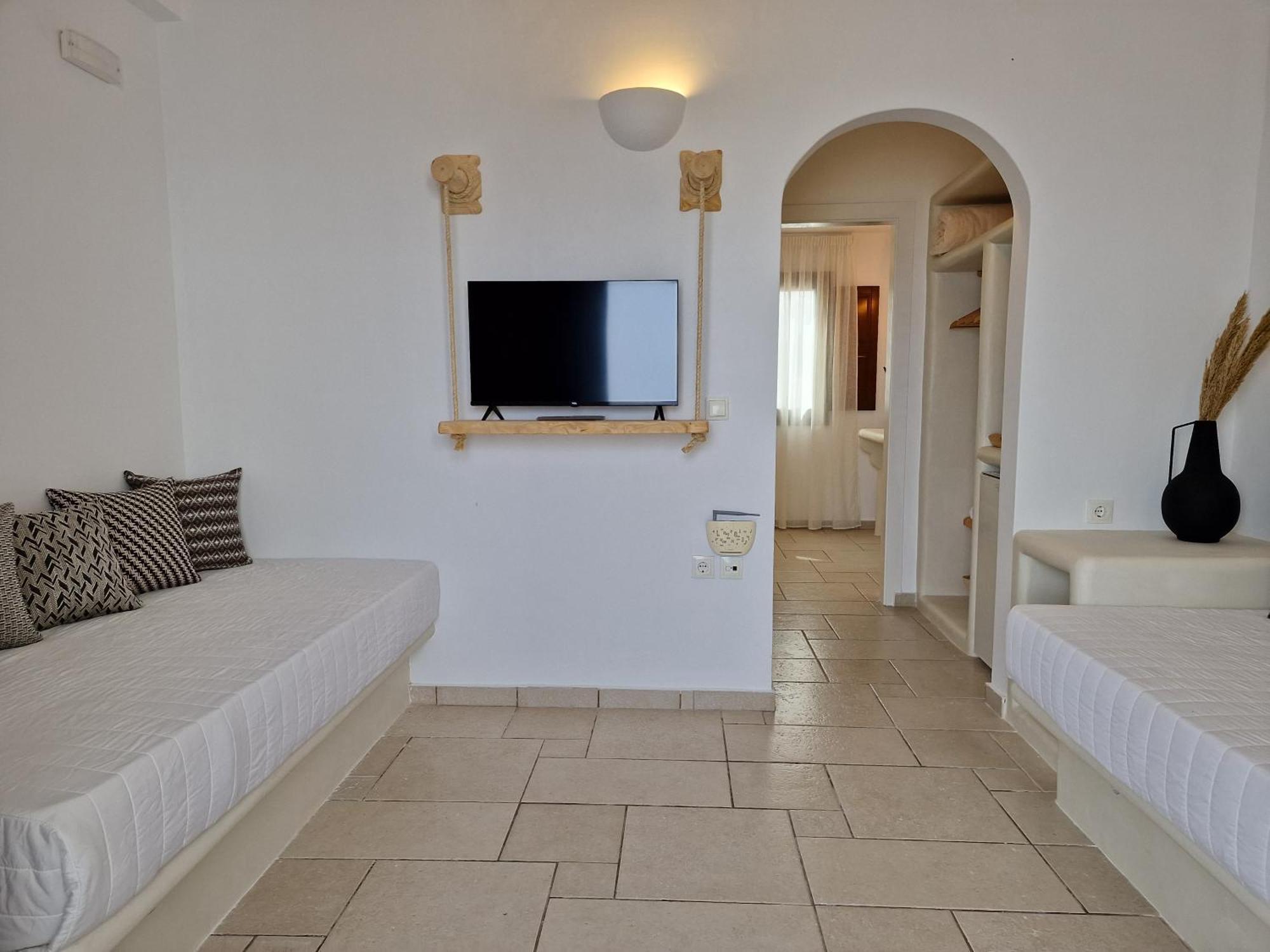 Amerisa Suites & Villa Fíra Szoba fotó