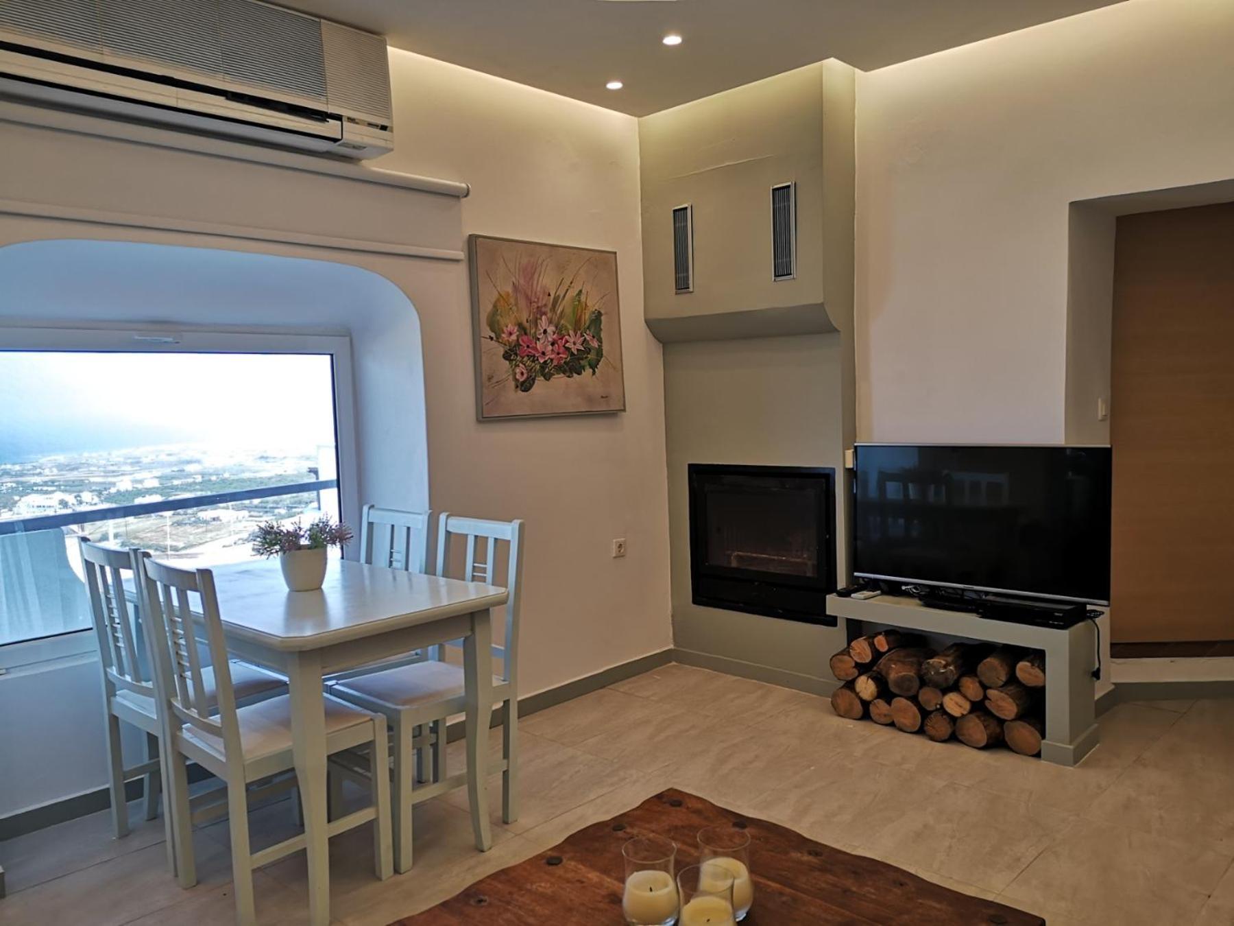 Amerisa Suites & Villa Fíra Szoba fotó